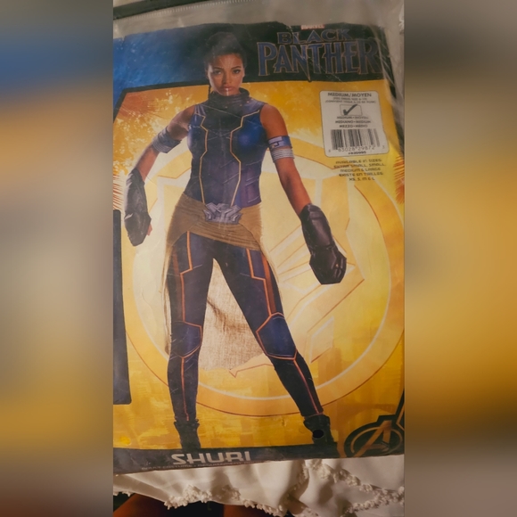 Womens Medium Black Panther Shuri Halloween costume - Picture 12 of 13